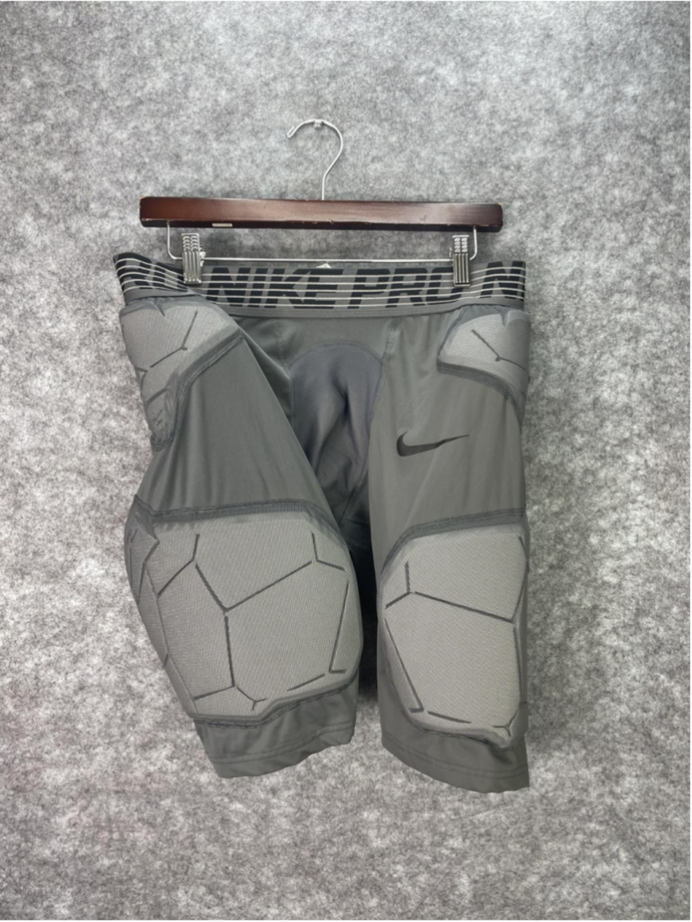 Nike Pro Hyperstrong Padded Football Girdle Shorts Mens XL Gray Pads Compression